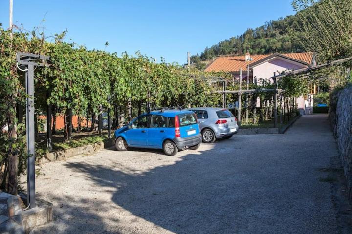 Casa Vacanze Castagno Con Parcheggio Apartment Tramonti Exterior photo